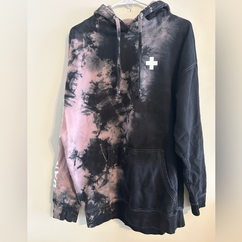 Dan + Shay Summer 2022 Tour Hoodie - Picture 1 of 5